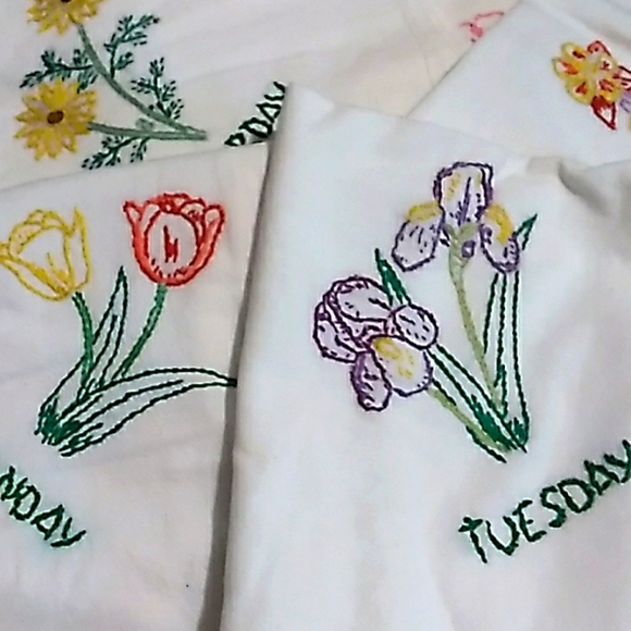 🌼 SOLD 🌾🌹 SOLD 🌻 🌺 SOLD 💞 Dish Towel - Picture 2 of 16